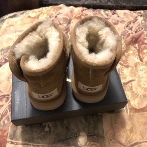 Kids boots